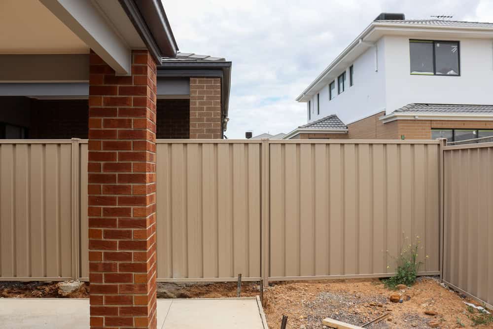 What Are My Rights When My Neighbor Owns the Wall I Want to Paint Bradford?